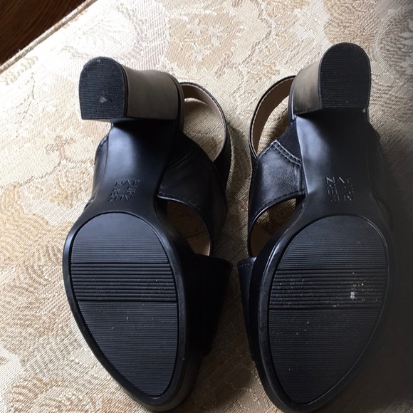 Naturalizer Platform Sandals - Picture 5 of 5